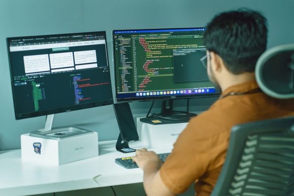 The Essential Guide to Choosing the Right Web Agency in London for Your Business