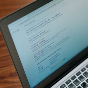 The services of a (SEO) search engine optimisation consultant in London