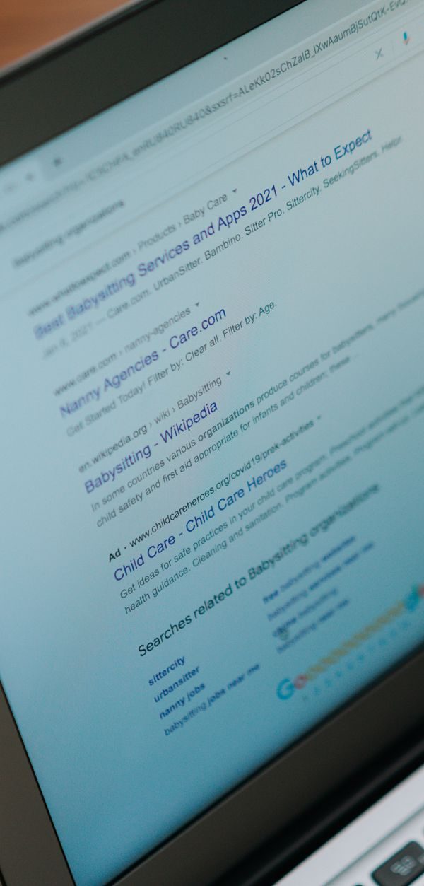 The services of a (SEO) search engine optimisation consultant in London