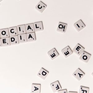 How Social Media Integration in London Boosts Website Engagement