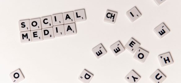 How Social Media Integration in London Boosts Website Engagement