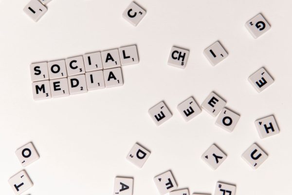 How Social Media Integration in London Boosts Website Engagement