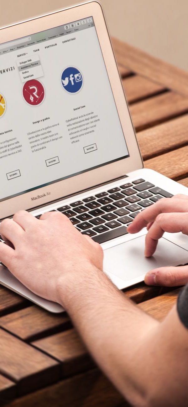 How to Use Testimonials and Case Studies to Build Credibility Online in London